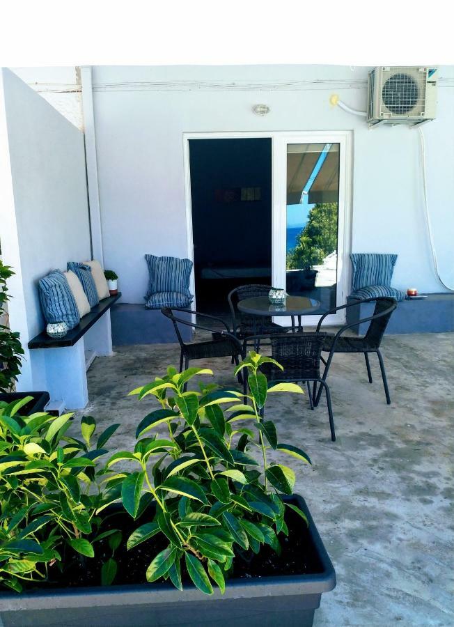 New Seafront Studio Pensionat Anavyssos Eksteriør billede